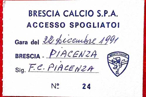 Immagine che contiene testo, Carattere, calligrafia, inchiostro

Il contenuto generato dall'IA potrebbe non essere corretto.